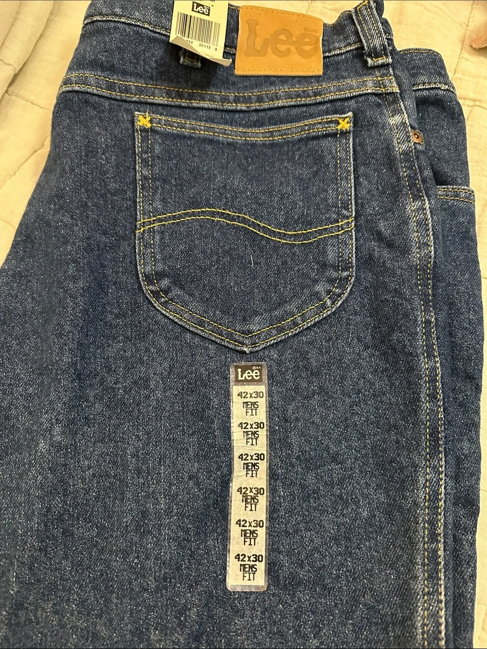 New Lee Men's pepper wash Denim Jeans with Yellow Stitching 42x30
